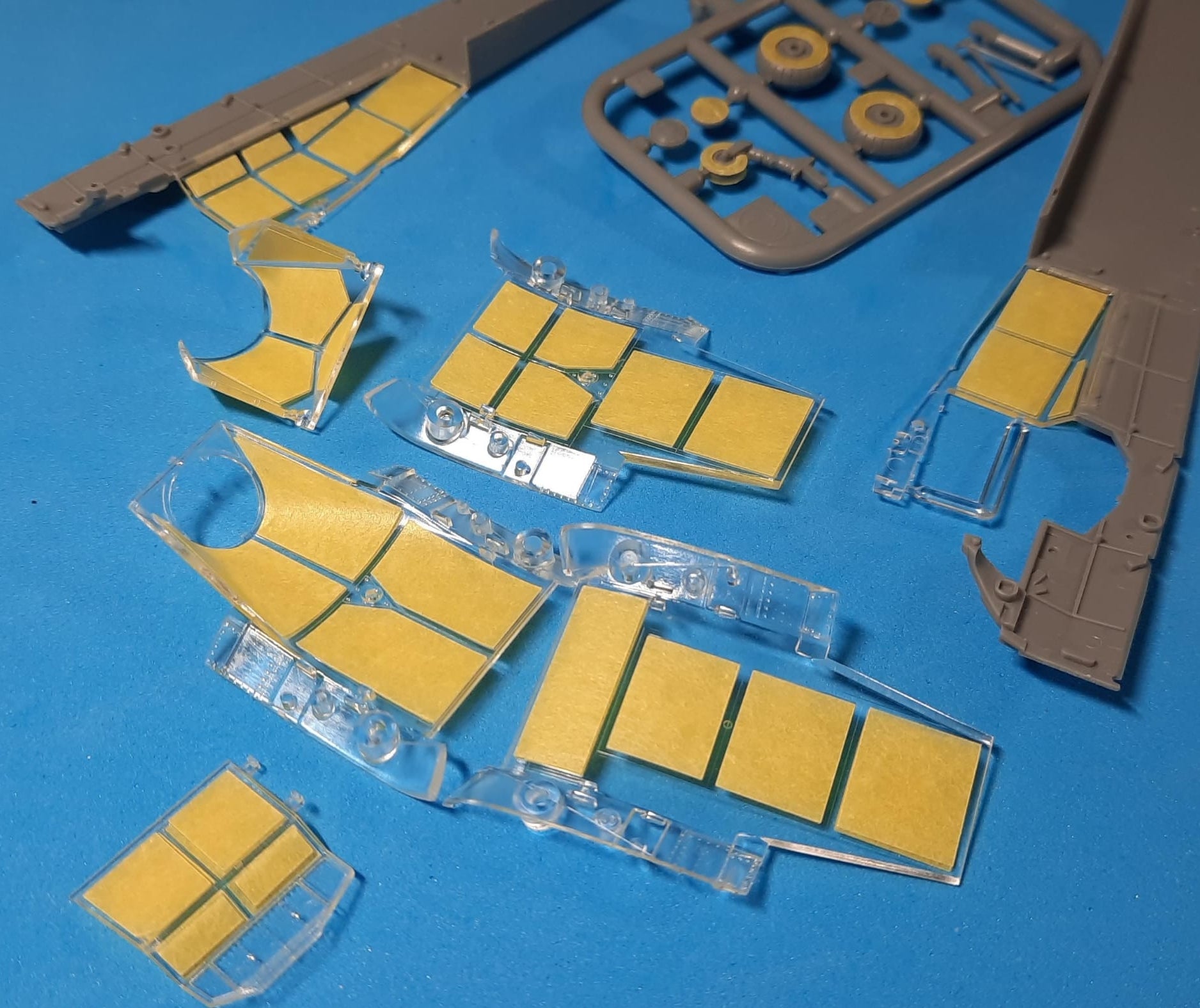 Omask 54100 1/48 Fi 156C Storch Double Sided Mask (for Tamiya) 1/48 – immagine 3